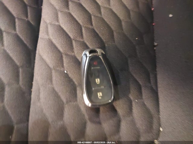 3GNAXJEV0JS584606 Chevrolet EQUINOX LT