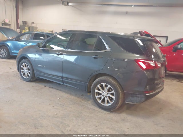 3GNAXJEV0JS584606 Chevrolet EQUINOX LT