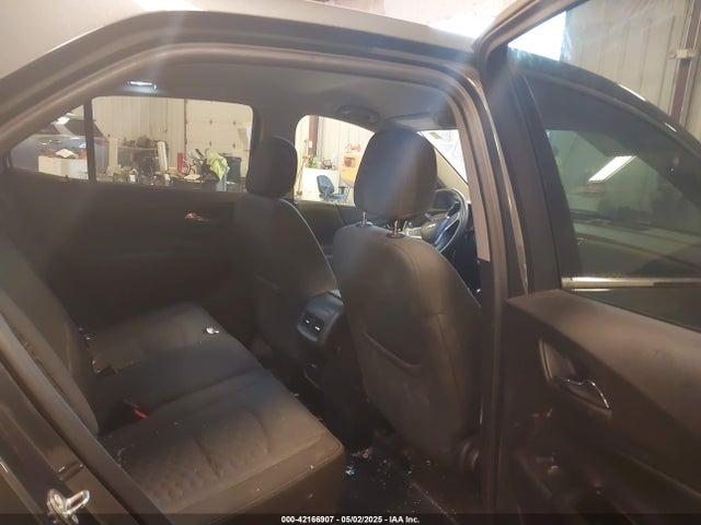 3GNAXJEV0JS584606 Chevrolet EQUINOX LT