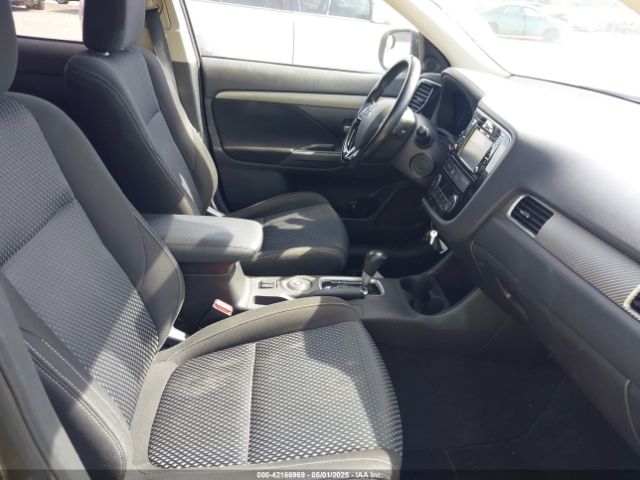 JA4AZ3A37GZ013607 Mitsubishi Outlander Se