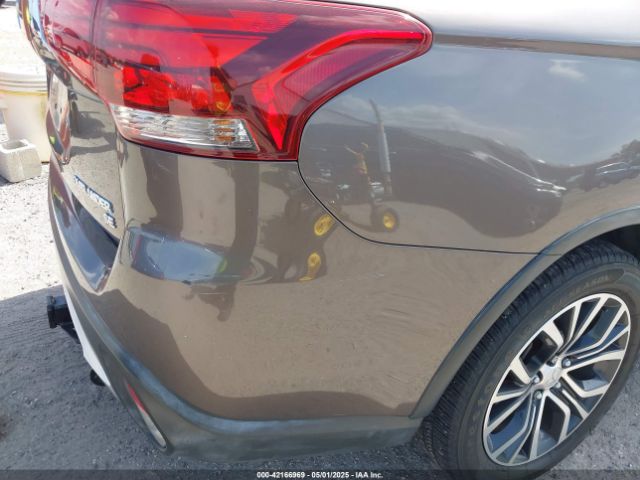 JA4AZ3A37GZ013607 Mitsubishi Outlander Se