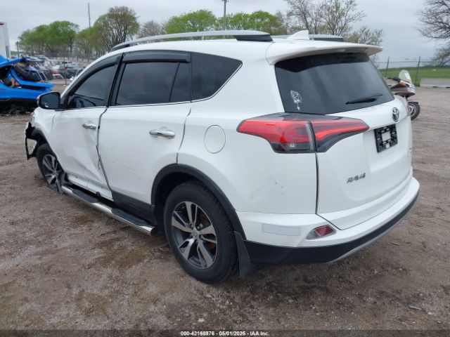 2T3RFREV0JW823121 Toyota Rav4 Xle
