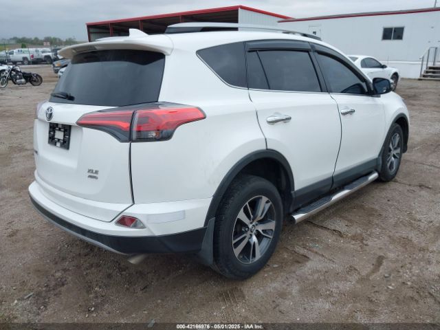 2T3RFREV0JW823121 Toyota Rav4 Xle