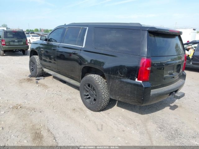 2016 CHEVROLET SUBURBAN 1GNSKHKC8GR223442 Photo 2