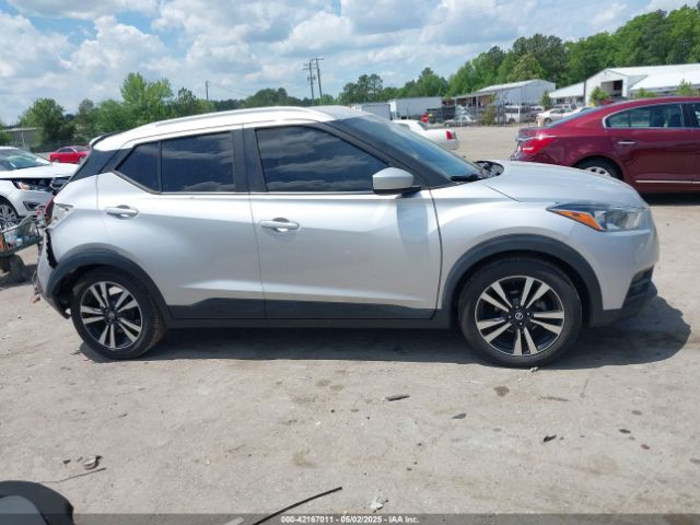 3N1CP5CU1KL529244 Nissan KICKS SV