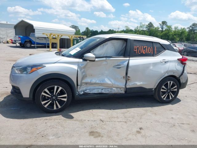 3N1CP5CU1KL529244 Nissan KICKS SV