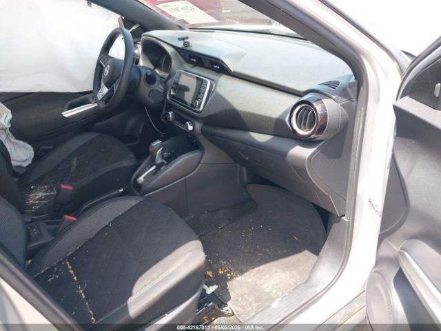 3N1CP5CU1KL529244 Nissan KICKS SV