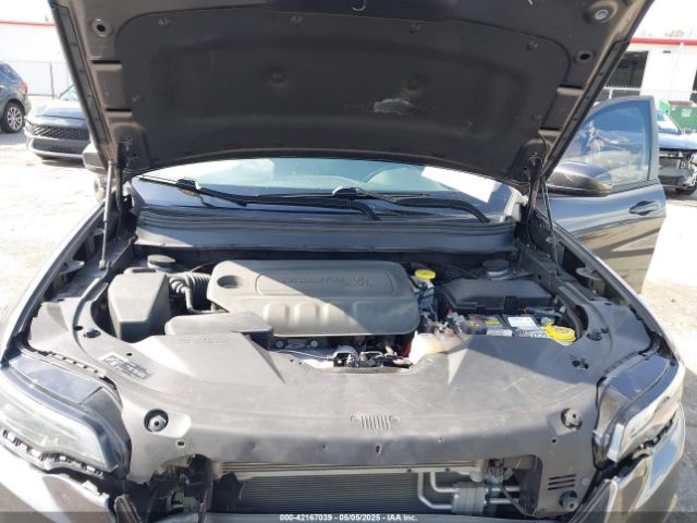 1C4PJMLB6MD117029 Jeep Cherokee Altitude 4x4