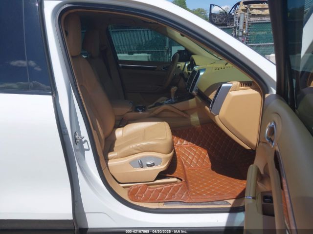 2012 PORSCHE CAYENNE WP1AB2A24CLA48791 Photo 4