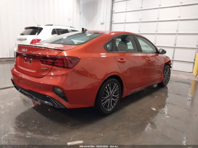 3KPF54AD4PE599104 KIA Forte Gt-line
