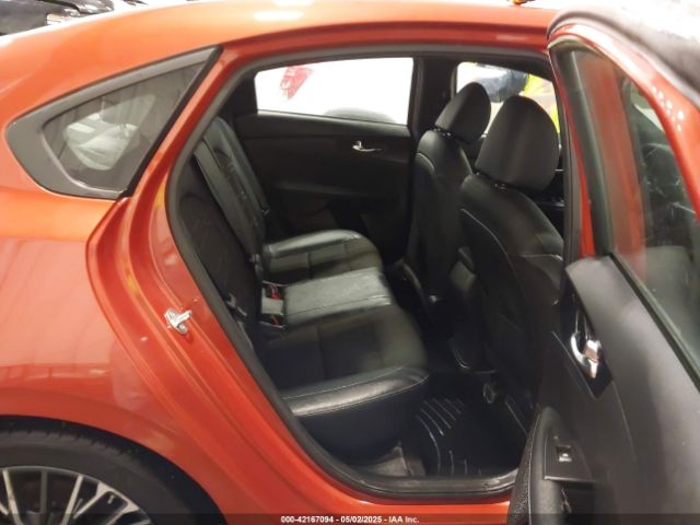 3KPF54AD4PE599104 KIA Forte Gt-line