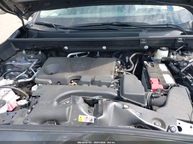 2T3P1RFV4RC481948 Toyota Rav4 Xle