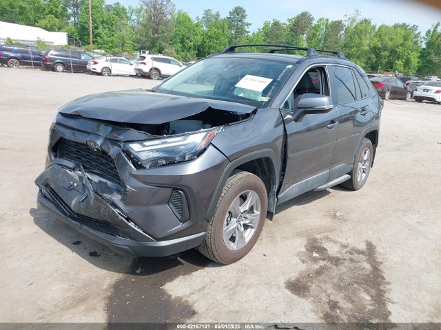 2T3P1RFV4RC481948 Toyota Rav4 Xle