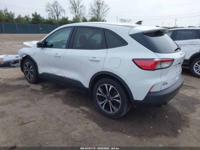 2021 FORD ESCAPE 1FMCU0G63MUA46962 Photo 2