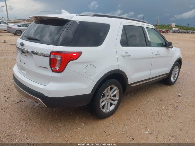 Ford EXPLORER XLT 2016 1FM5K7D88GGC21965 Image 4