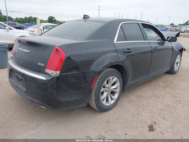 2C3CCAAG3FH893683 Chrysler 300 Limited