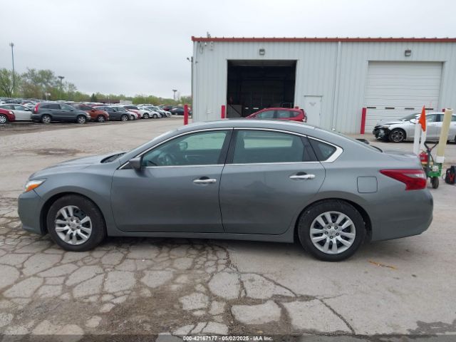 1N4AL3AP3JC115609 Nissan Altima 2.5 S