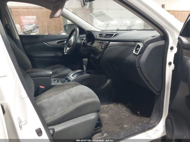 KNMAT2MV2GP614966 Nissan ROGUE SV