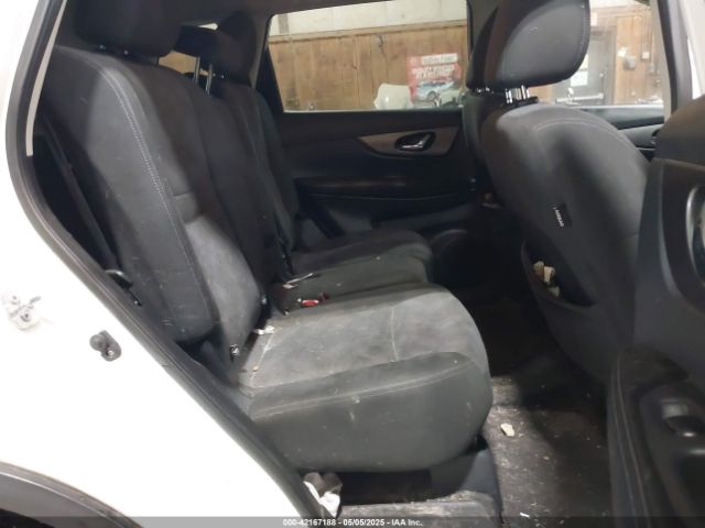 KNMAT2MV2GP614966 Nissan ROGUE SV