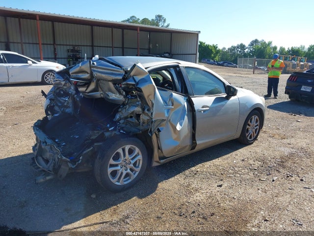 3MYDLBZV5GY132580 Scion IA