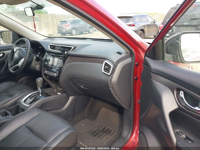 KNMAT2MV3GP621571 Nissan ROGUE SV