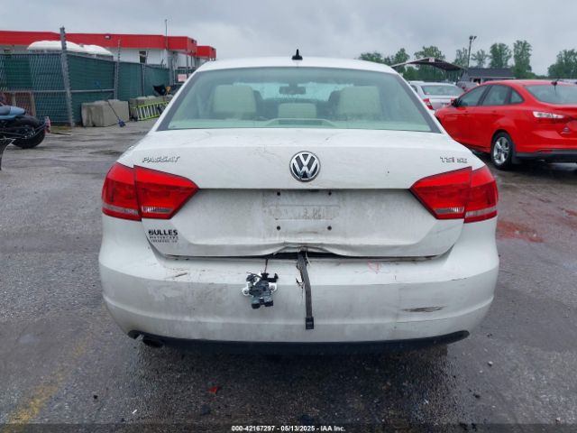 1VWBT7A3XEC046889 Volkswagen Passat 1.8t Se