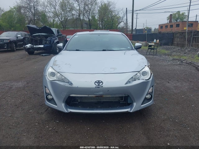 JF1ZNAA10F9704134 Scion FR-S