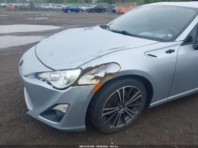 JF1ZNAA10F9704134 Scion FR-S