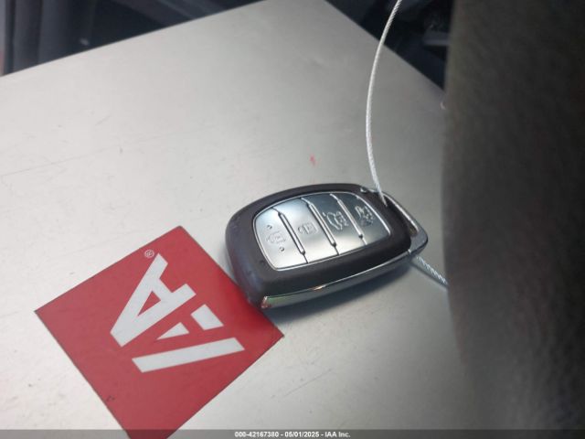 KM8J33AL4KU875529 Hyundai TUCSON SEL