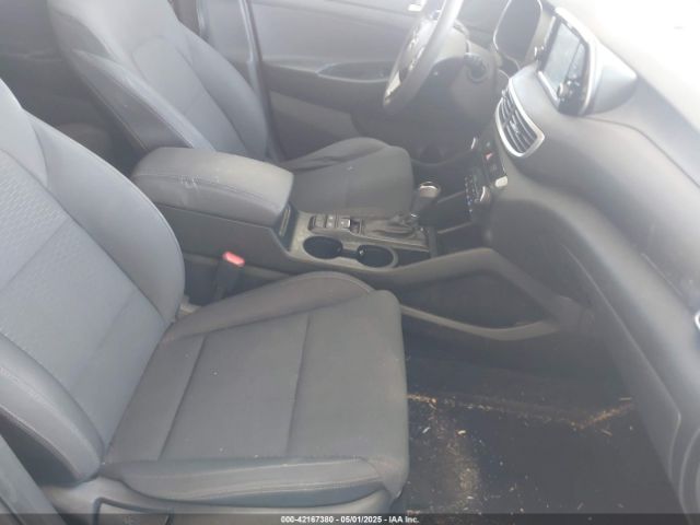 KM8J33AL4KU875529 Hyundai TUCSON SEL