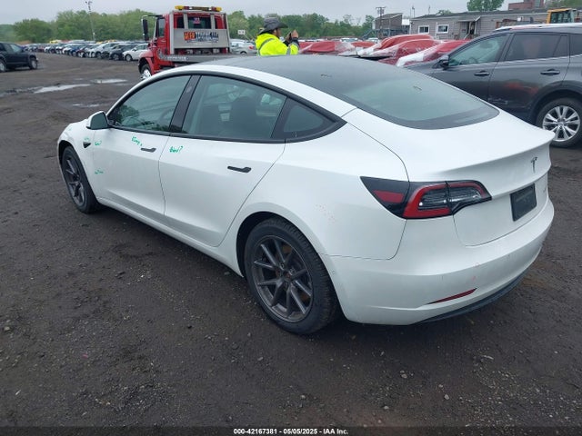 2022 TESLA MODEL 3 5YJ3E1EB7NF257440 Photo 2
