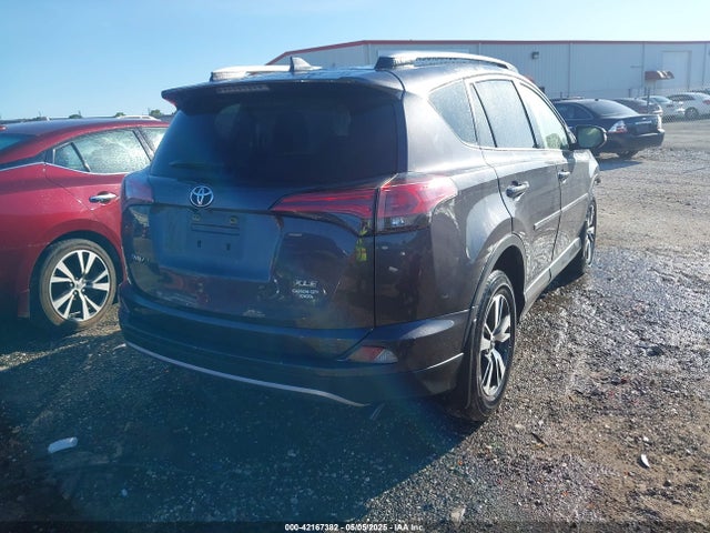JTMWFREV1JJ197662 Toyota Rav4 Xle