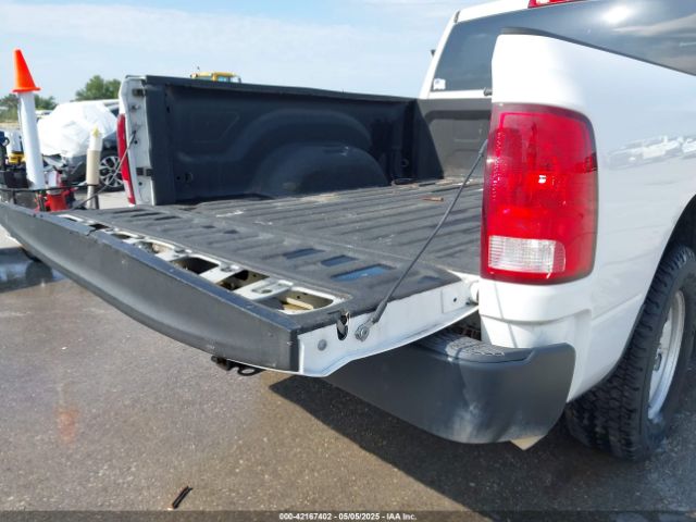 1C6RR7ST3KS688104 RAM 1500 Classic Tradesman  4x4 6'4 Box