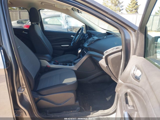 1FMCU9G99EUB13371 Ford ESCAPE SE