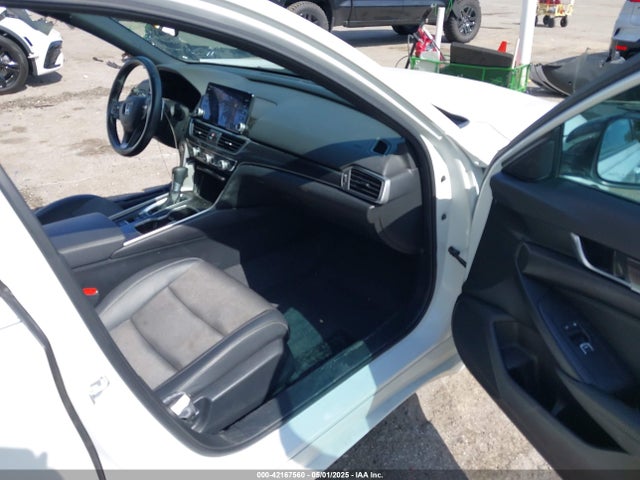 1HGCV1F33NA101820 Honda Accord Sport