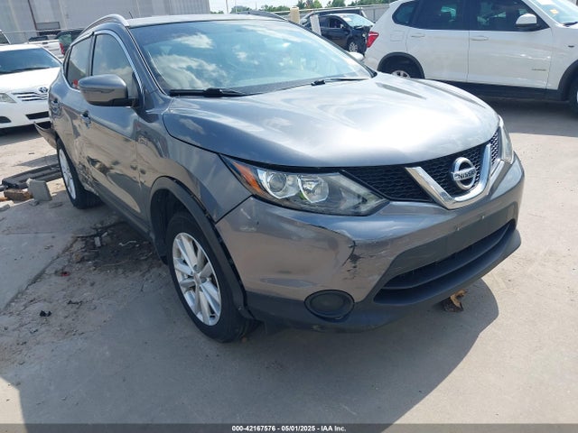 JN1BJ1CP0HW033757 Nissan 2017