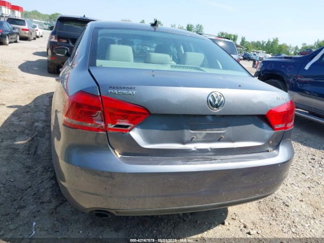 1VWBT7A39FC002237 Volkswagen Passat 1.8t Se