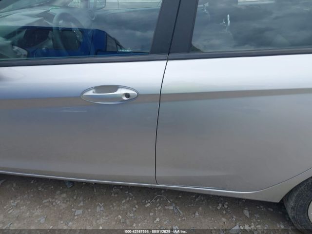 3FADP4AJ7KM110240 Ford FIESTA S