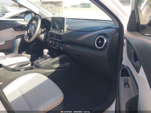 KM8K62AB3NU760194 Hyundai Kona Sel
