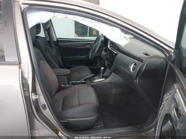 5YFBURHEXHP734194 Toyota COROLLA LE