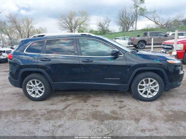 1C4PJMCS4FW756873 Jeep Cherokee Latitude