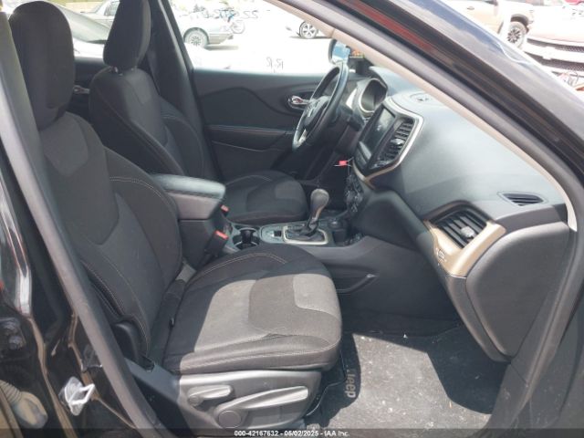 1C4PJMCS4FW756873 Jeep Cherokee Latitude