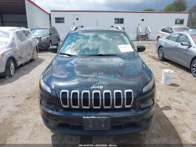 1C4PJMCS4FW756873 Jeep Cherokee Latitude