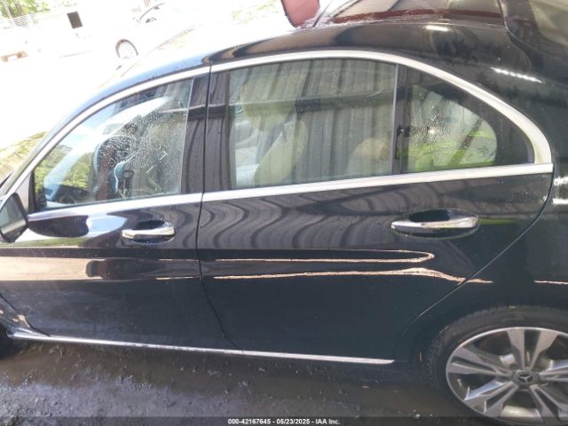 W1KWF8EB2MR642843 Mercedes-Benz C 300 4matic