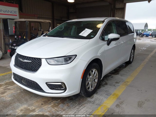 Chrysler Pacifica Touring L 2023 2C4RC1BG9PR620991 Image 2