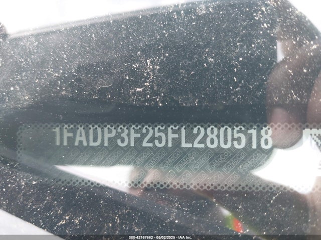 1FADP3F25FL280518 Ford FOCUS SE