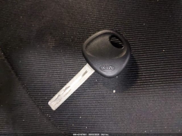 KNDJP3A55G7407664 KIA SOUL +