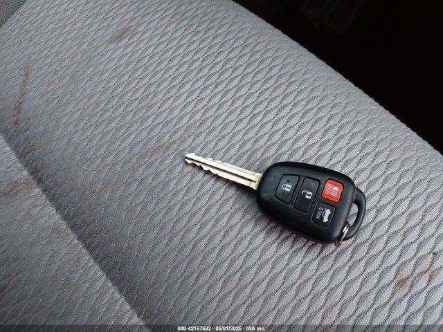 Toyota COROLLA LE 2015 5YFBURHE7FP363640 Image 11