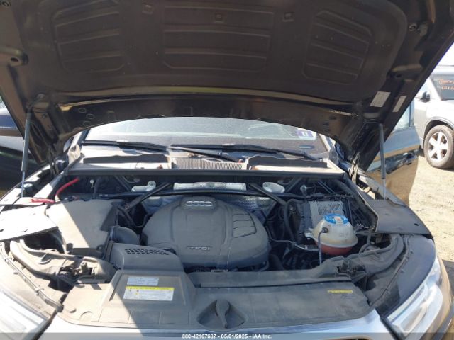 WA1ANAFY4J2003668 Audi Q5 2.0t Premium/2.0t Tech Premium