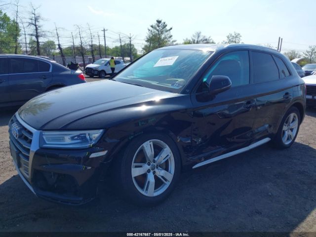 WA1ANAFY4J2003668 Audi Q5 2.0t Premium/2.0t Tech Premium